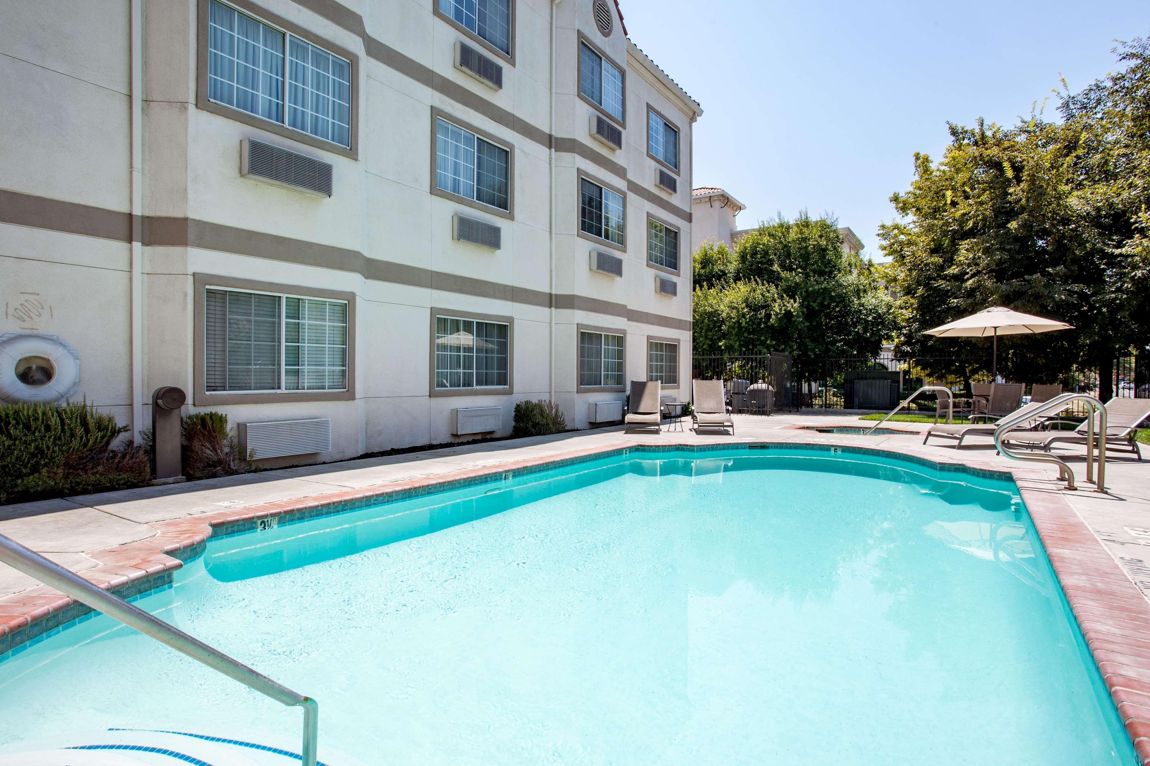 La Quinta By Wyndham Davis Exterior foto