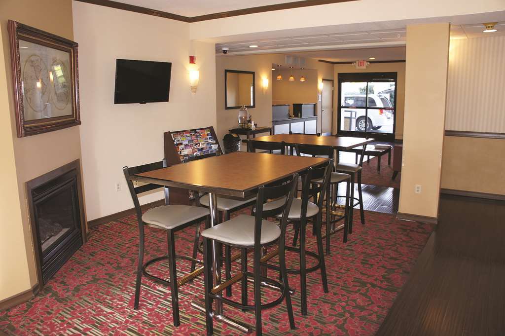 La Quinta By Wyndham Davis Interior foto